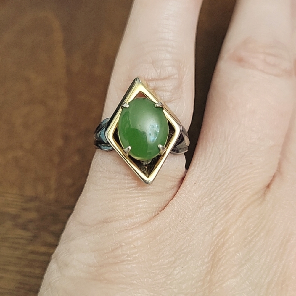 Vintage Sterling Silver Jade ring signed Jane Popovich Navajo.
